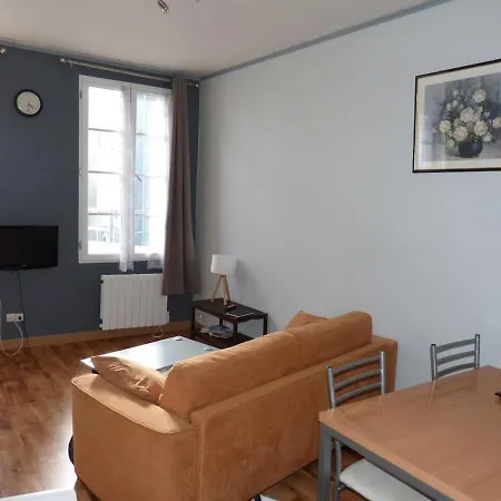 Marin 2 アパート ロシュフォール